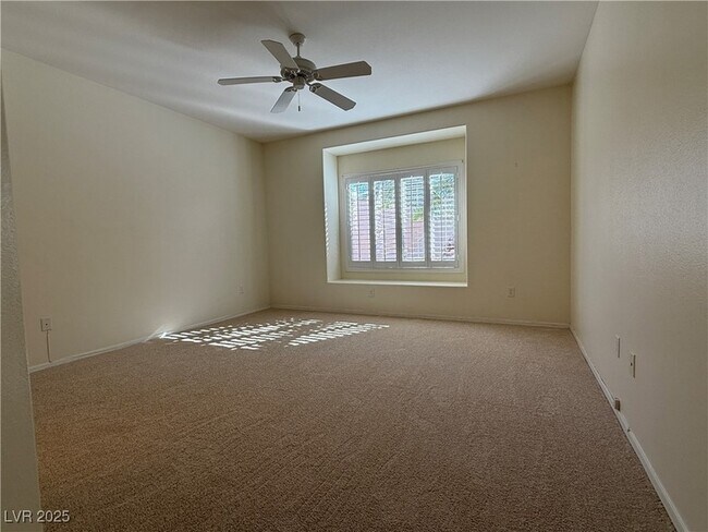 Building Photo - 3025 Seaford Peak Dr