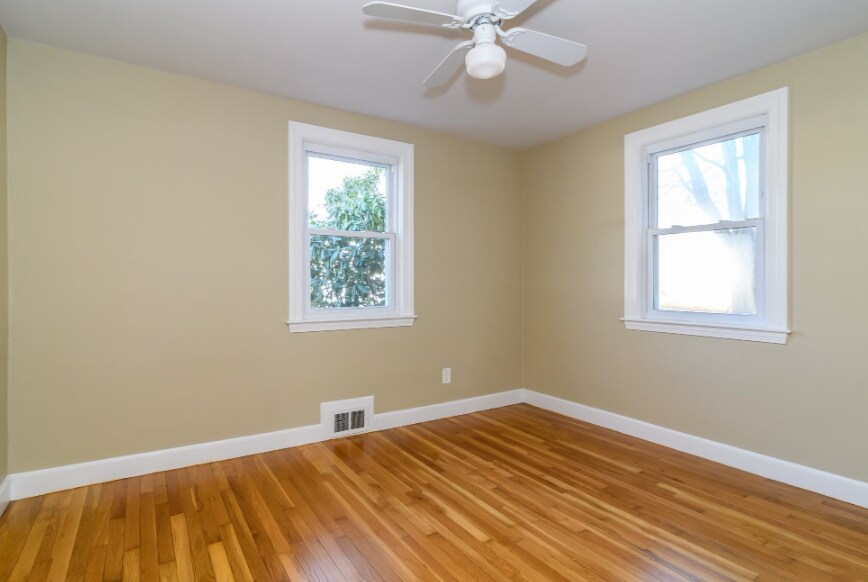 Building Photo - 7 Ferndale Rd