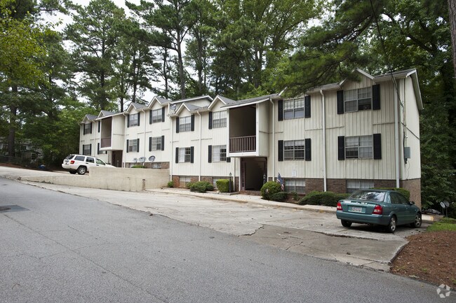 Building Photo - Pine Forest Apartments