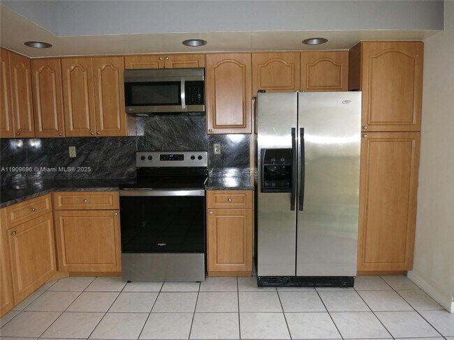 Building Photo - 8600 SW 133rd Avenue Rd