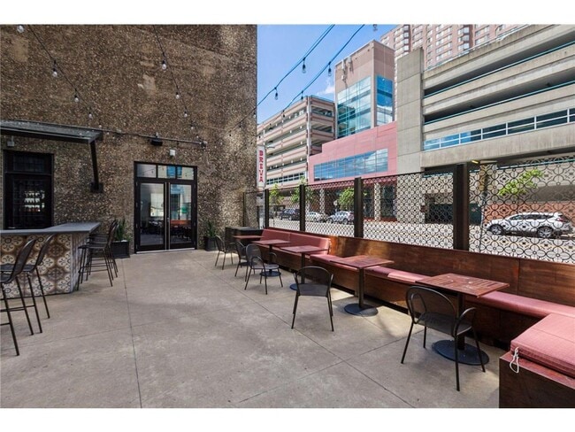 Building Photo - 201 S 11th St