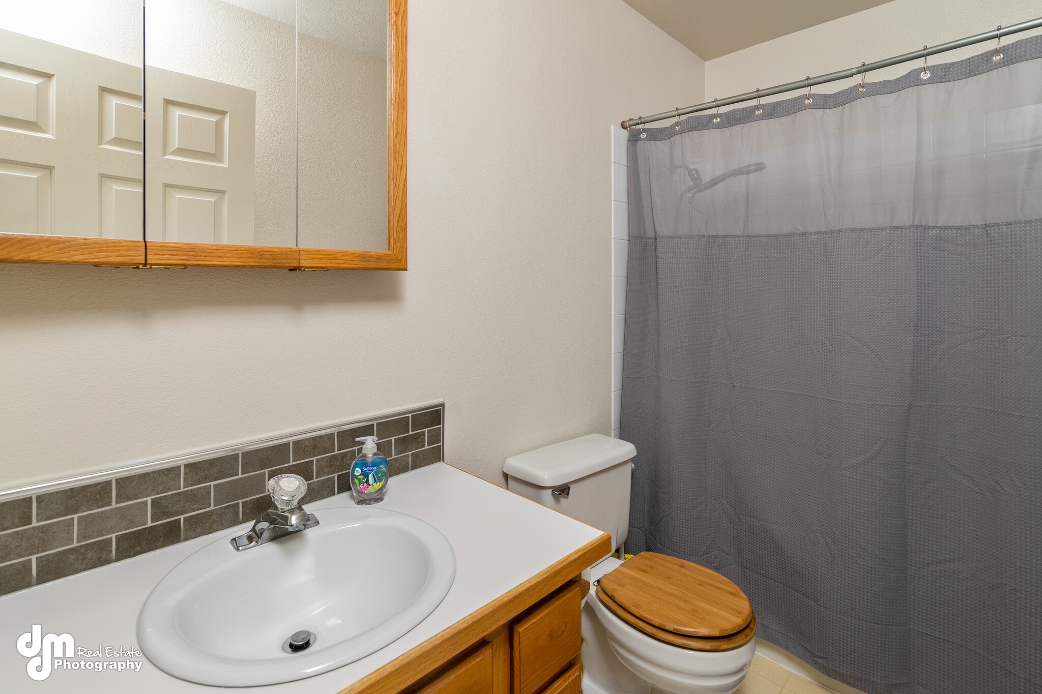 Building Photo - 2630 Klamath Dr
