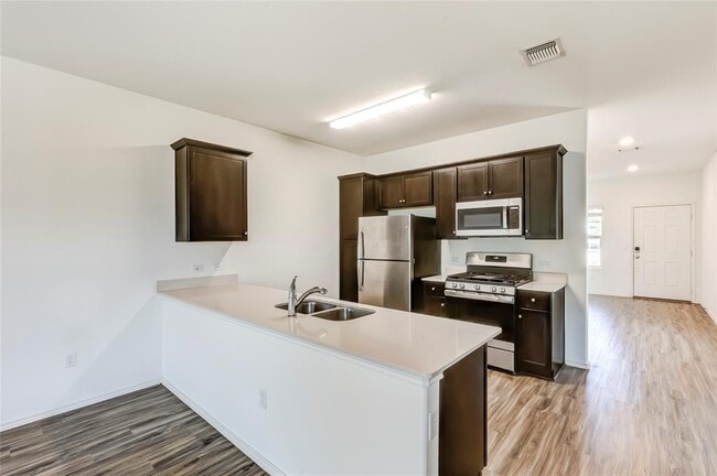 Building Photo - 7420 Tonka Ln