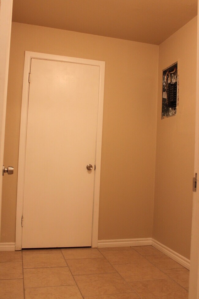 Building Photo - 2821 56th St