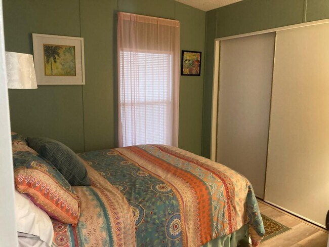 Building Photo - 189 Lewis St