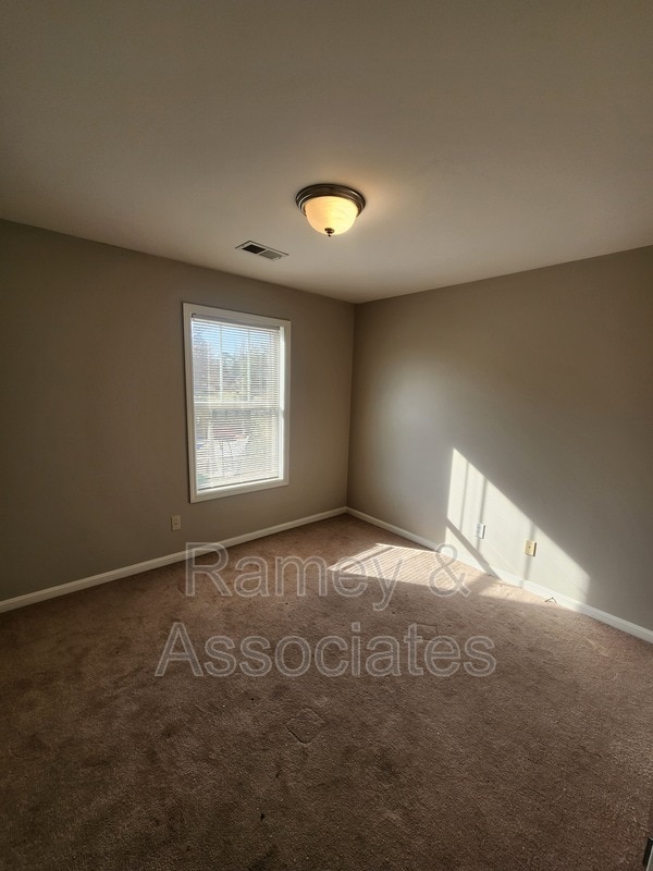Building Photo - 3802 Falcon Crest Dr