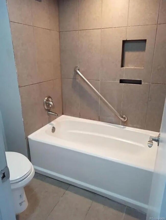 Building Photo - 9995 E Harvard Ave