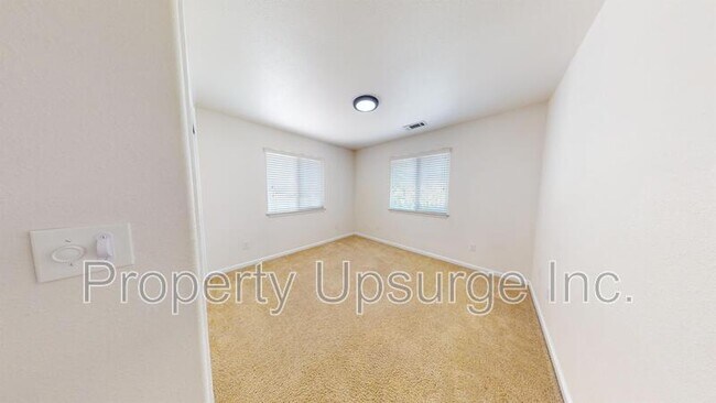 Building Photo - 3720 Silvario Ct