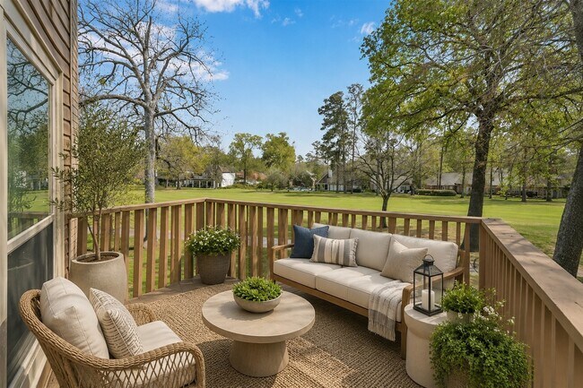 Building Photo - 13527 Summer Hill Dr