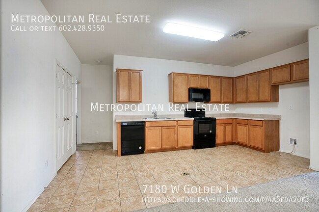 Building Photo - 7180 W Golden Ln