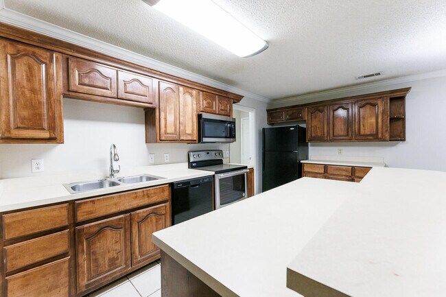 Building Photo - 3102 109th St