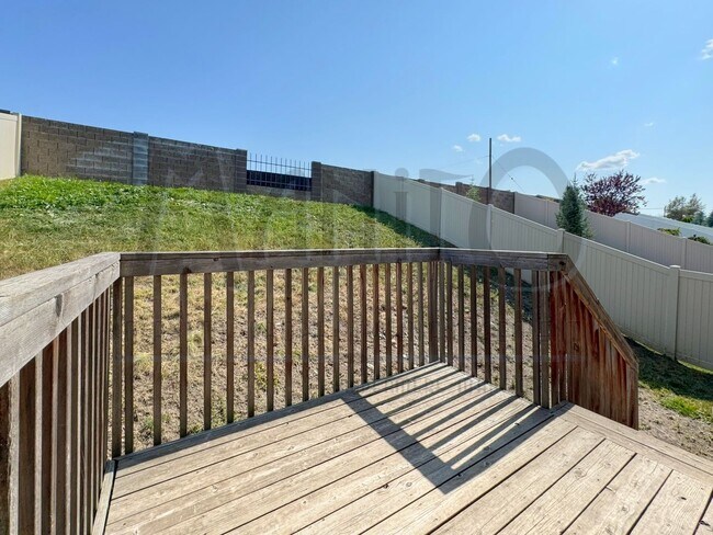 Building Photo - **COMING SOON** Breathtaking Views on Secondary Waterfront