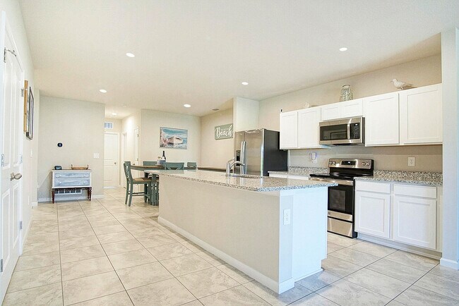 Building Photo - 266 Raspberry Rd