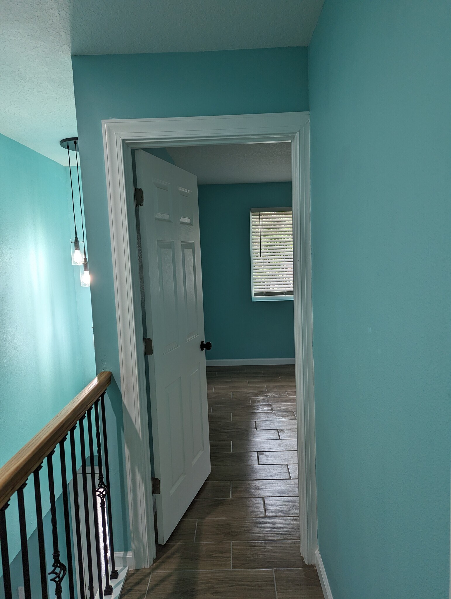 Building Photo - 2010 Seminole Blvd S