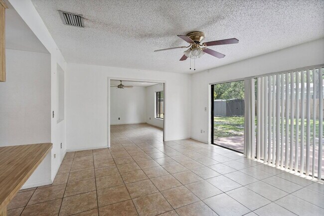 Building Photo - 14907 Coldwater Ln