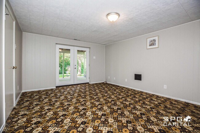 Building Photo - 15 Pemberton Dr