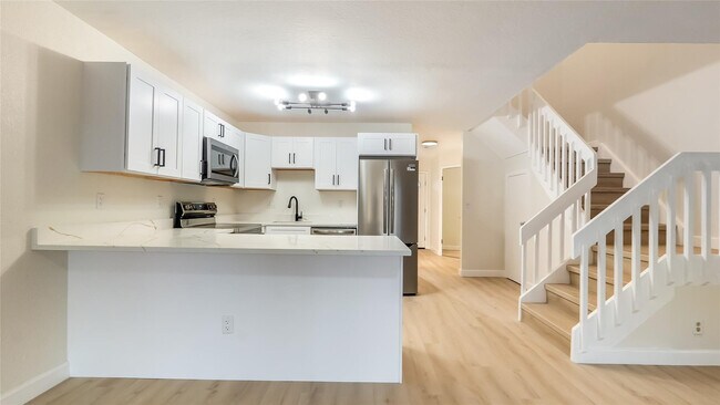 Building Photo - 4979 NW 82nd Ave