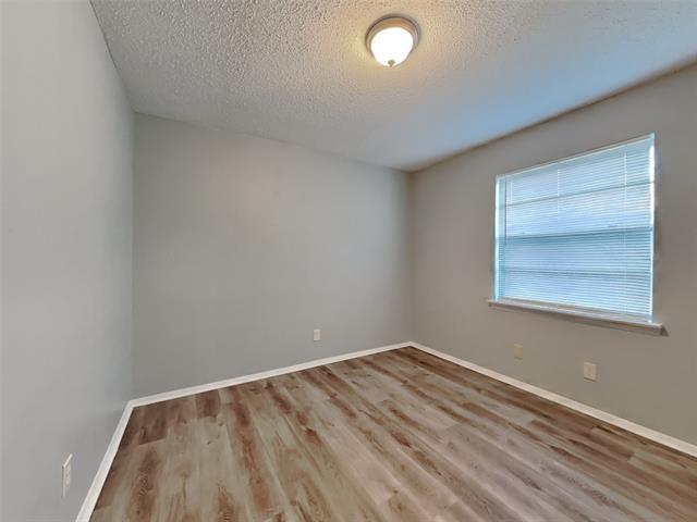 Building Photo - 1525 Gardenside Dr