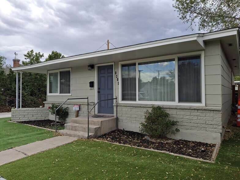 Front of house - 1410 E St
