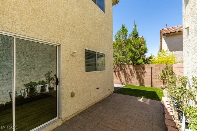 Building Photo - 120 Tansy Ct