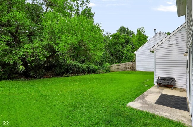 Building Photo - 7733 Park North Lake Dr