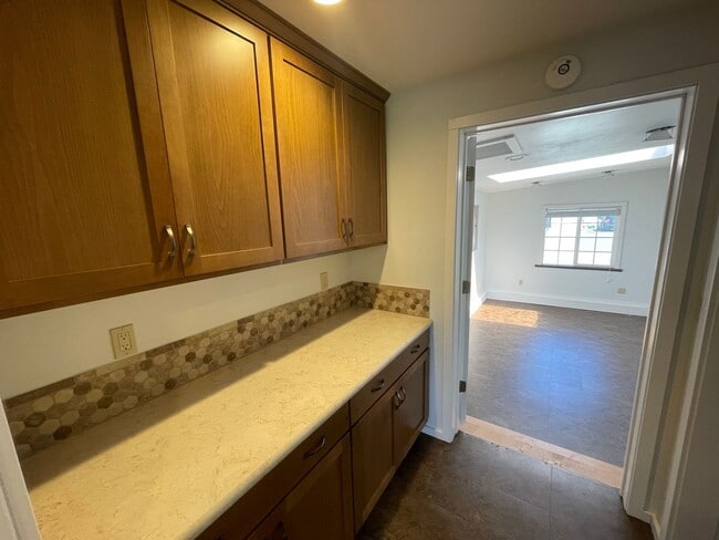 Building Photo - 2409 32nd St