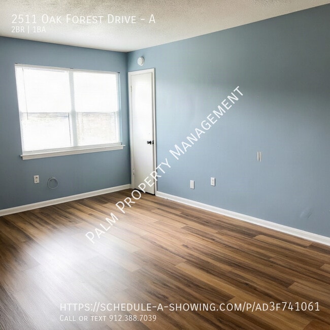 Building Photo - 2511 Oak Forest Dr