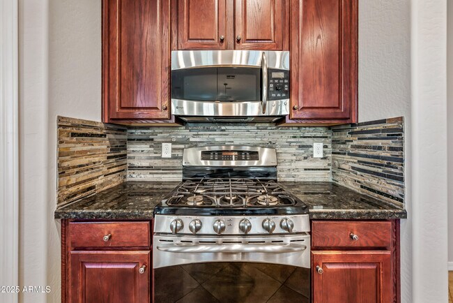 Building Photo - 12750 Calle de Pompas W