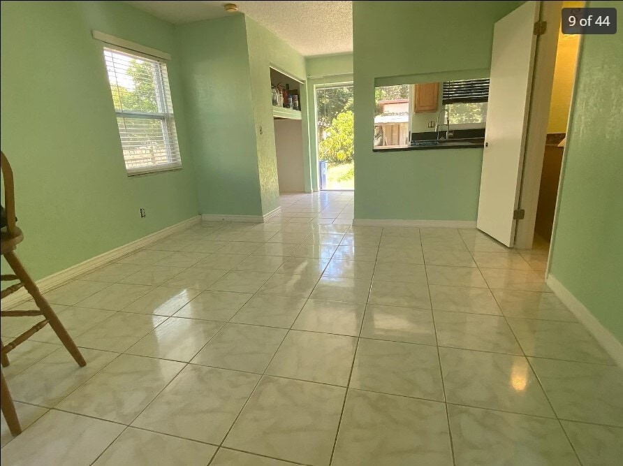 Building Photo - 2138 19th Ave SW