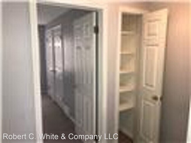 Building Photo - 2 br, 1.5 bath House - 29 Colonial Village