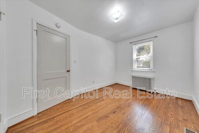 Building Photo - 1228 Wasena Ave SW