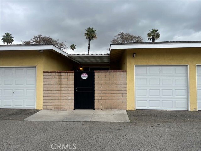 Building Photo - 1325 S Anaheim Blvd