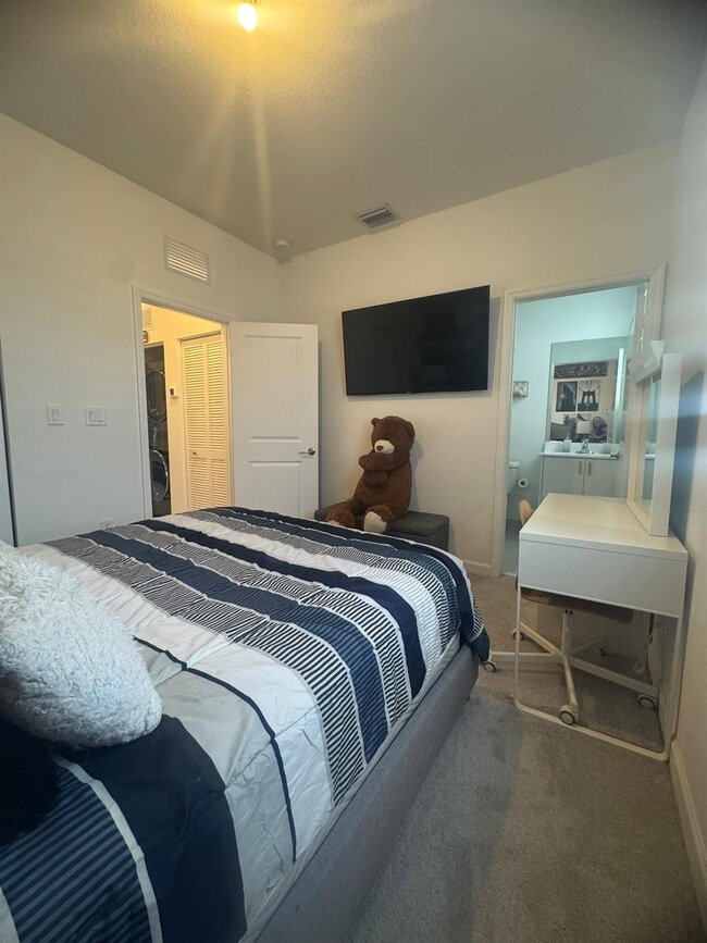 Building Photo - 23513 SW 127th Pl