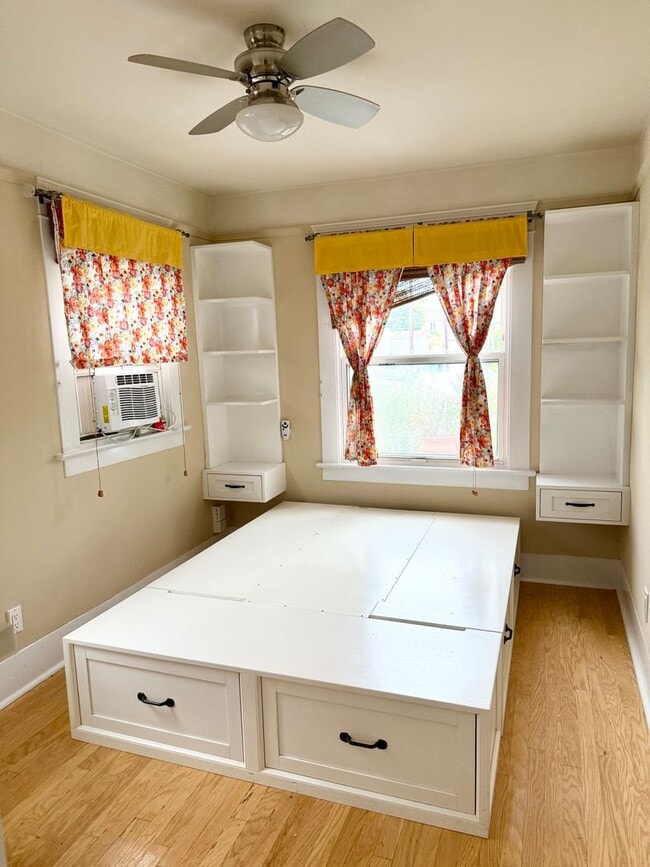 Building Photo - Stylish Bungalow in Hillcrest