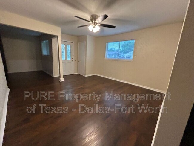 Building Photo - 3428 Statler Dr