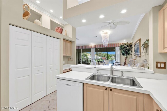 Building Photo - 2476 Orchid Bay Dr