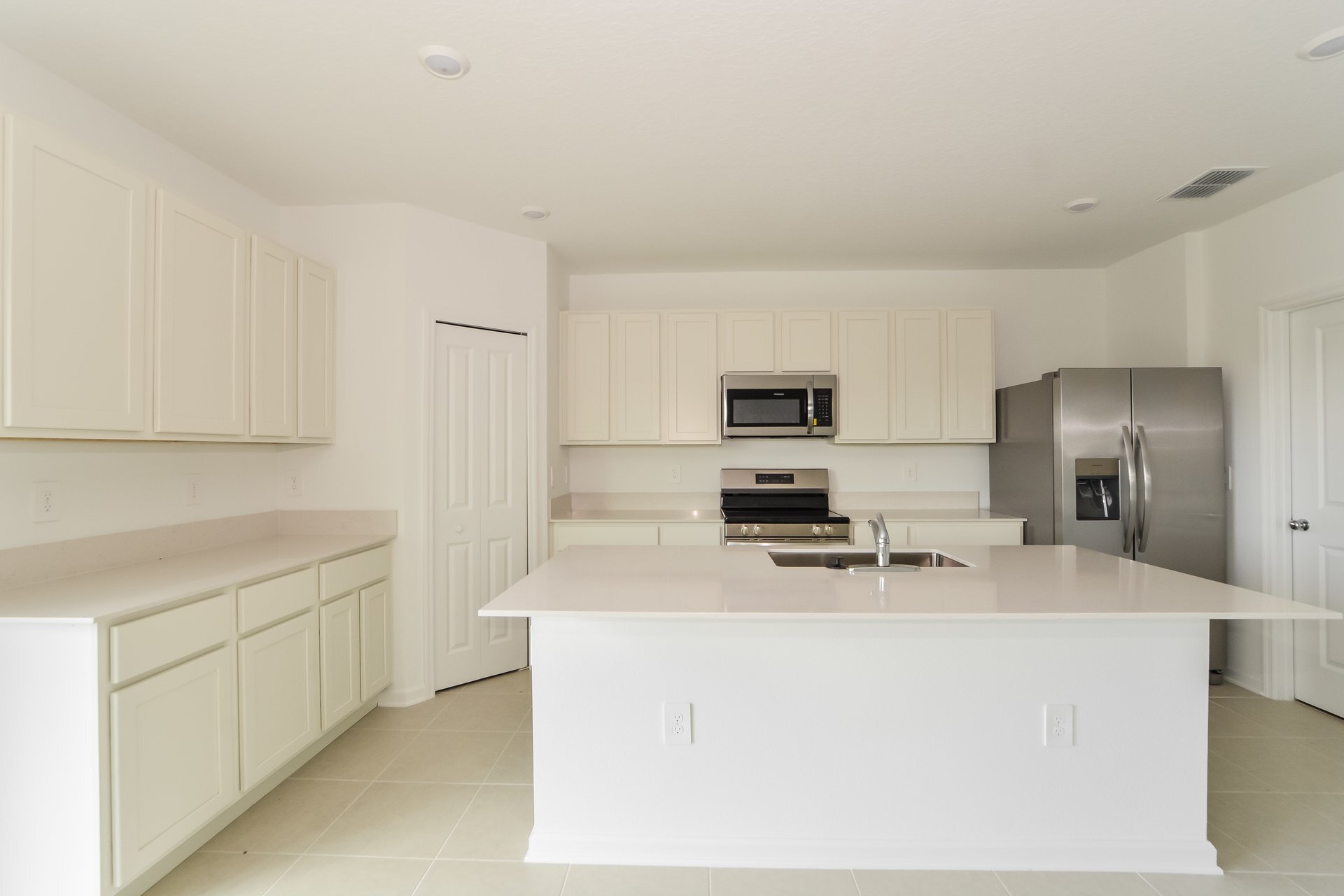 Building Photo - 3611 Rolling Ridge Bnd