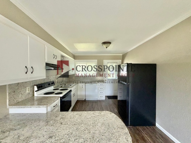 Building Photo - Tour Today! Studio Apartment in East Tyler! 1/2 OFF FIRST FULL MONTHS RENT!!