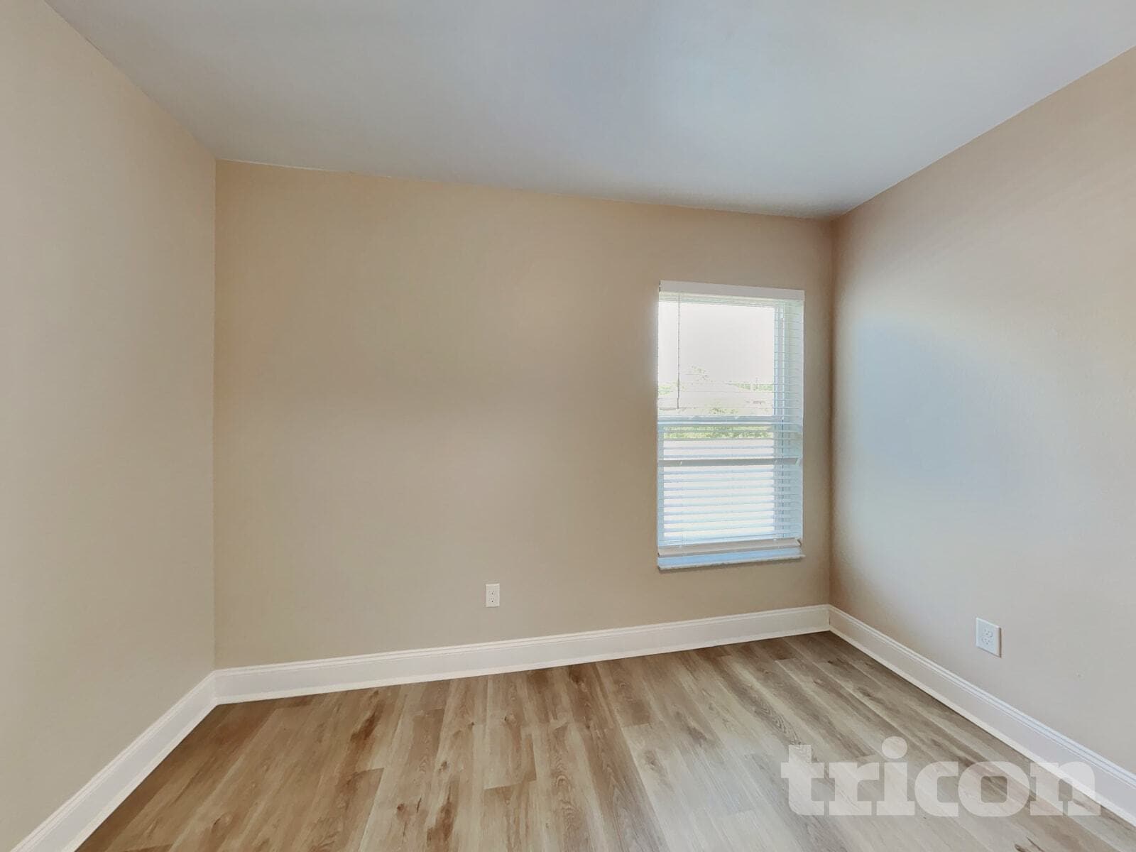 Building Photo - 17 Rosepetal Ln