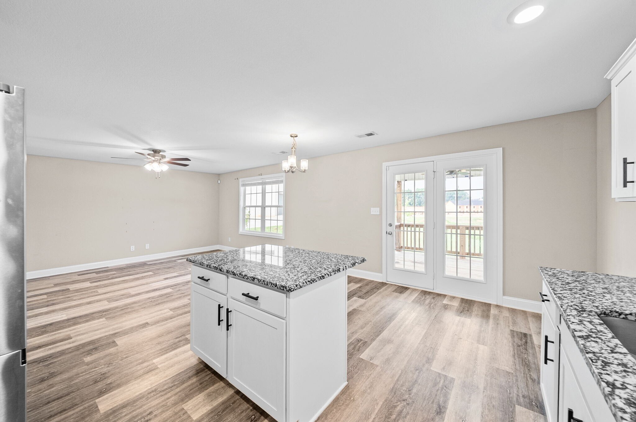 Building Photo - 835 Karmaflux Way