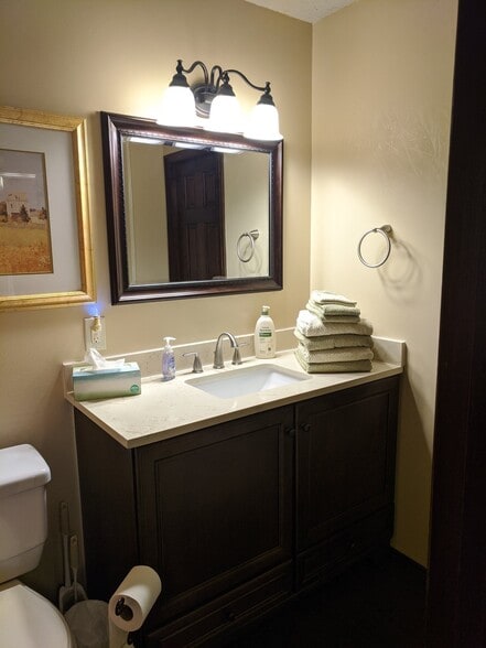 Building Photo - 4539 S 1800 W