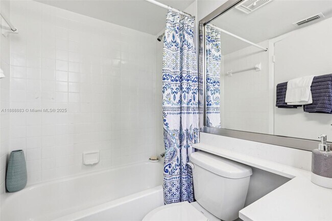 Building Photo - 4303 W Atlantic Blvd