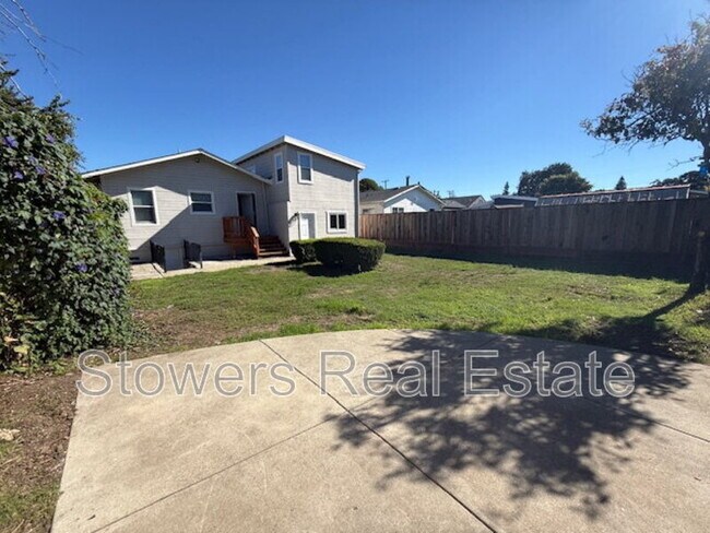 Building Photo - 435 W Merle Ct