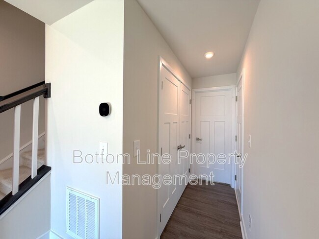 Building Photo - 1612 Aspire St