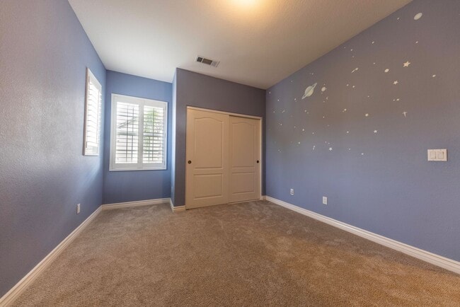 Building Photo - Beautiful 4 Bedroom 4 Bath House with Pool & Spa in Arroyo Vista