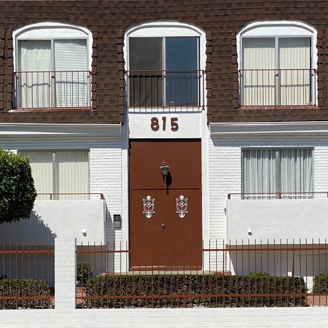 Building Photo - 815 S Crenshaw Blvd