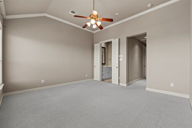 Building Photo - 9636 Knight Rd