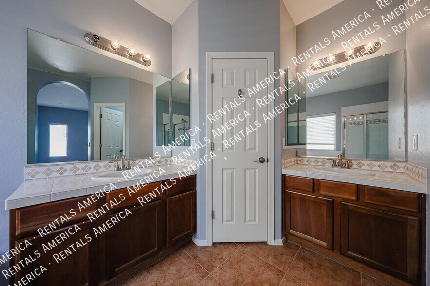 Building Photo - 18166 N Jameson Dr