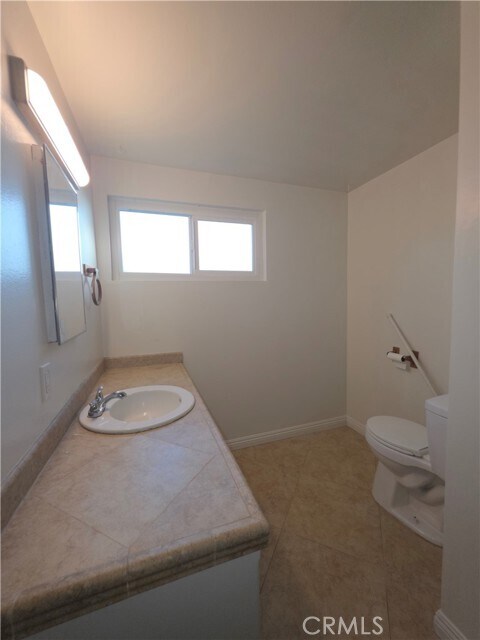 Building Photo - 109 N Wheeler St