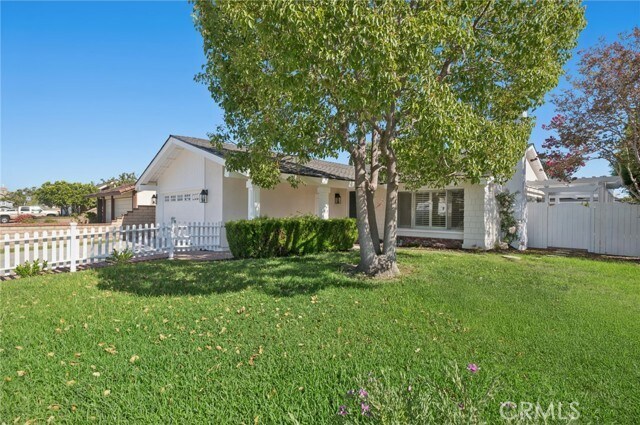 Building Photo - 8822 Bellshire Dr